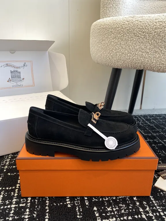 Hermes Shoe 